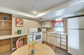 Lake George Studio Walk to Village and Beach!